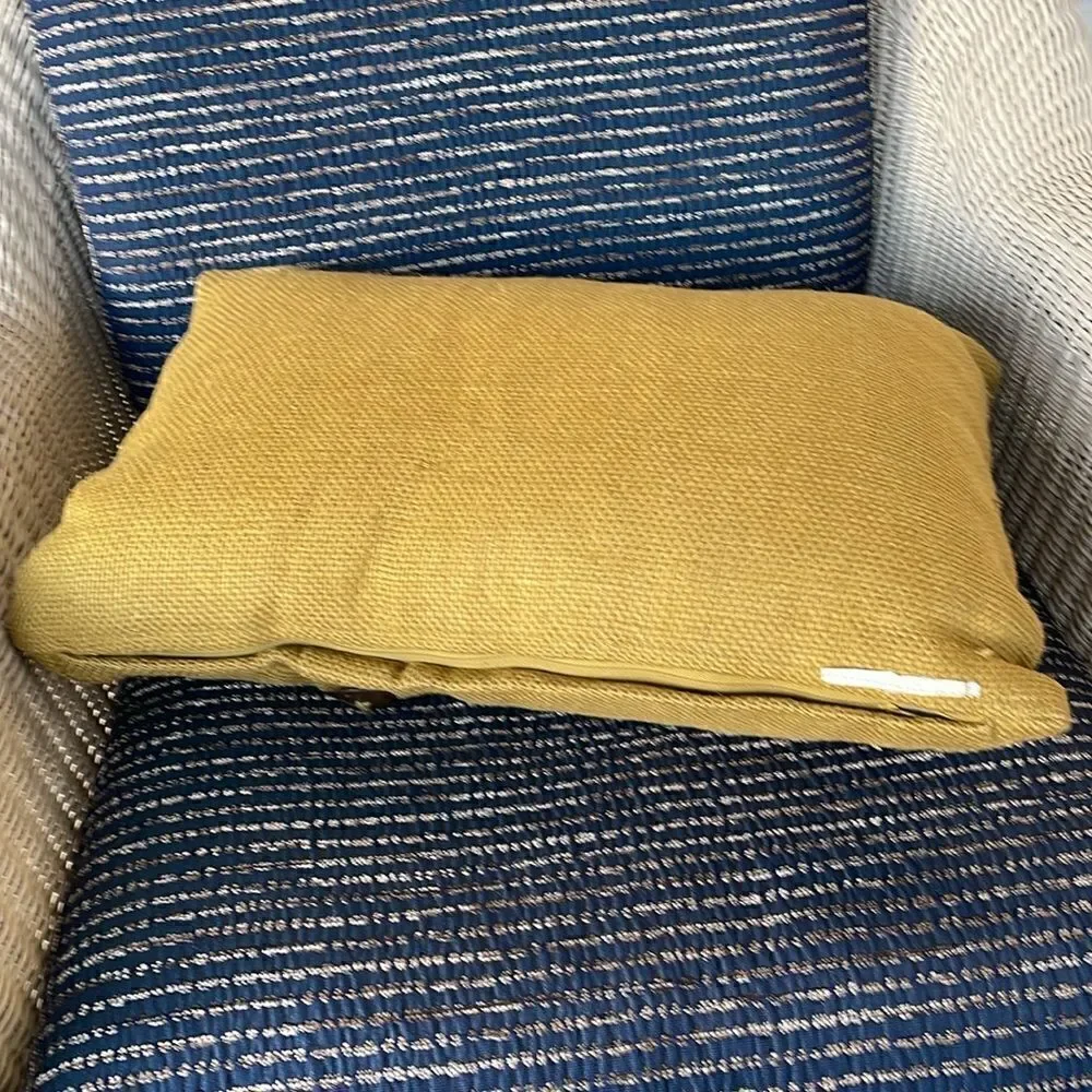 Green Decorative Pillow 🌻🌻